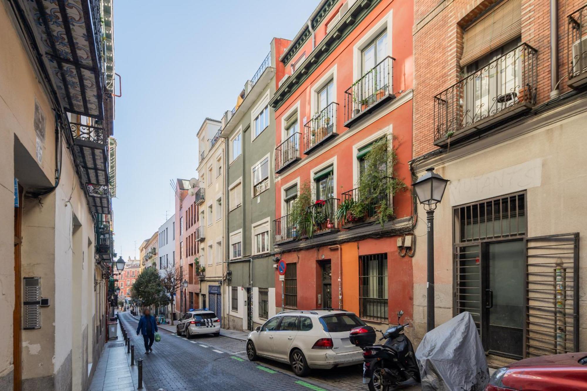 Apartamento En La Plaza De Lavapies Alquiler Temporal Madrid Ngoại thất bức ảnh